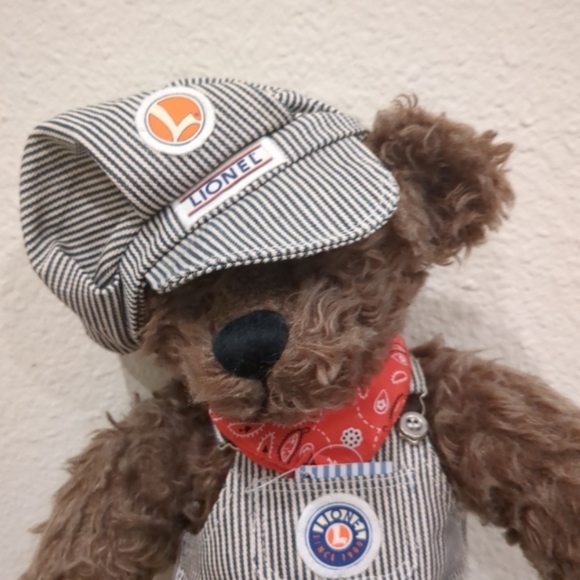 Lionel Train 16" Engineer Jointed Bear Centennial Edition - Picture 3 of 3